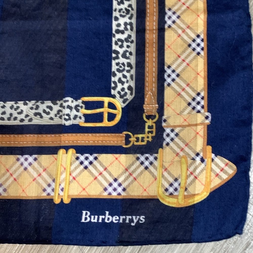 Burberrys Vintage Navy Belt & Nova Check Print Handkerchief Neck Scarf - Picture 2 of 6